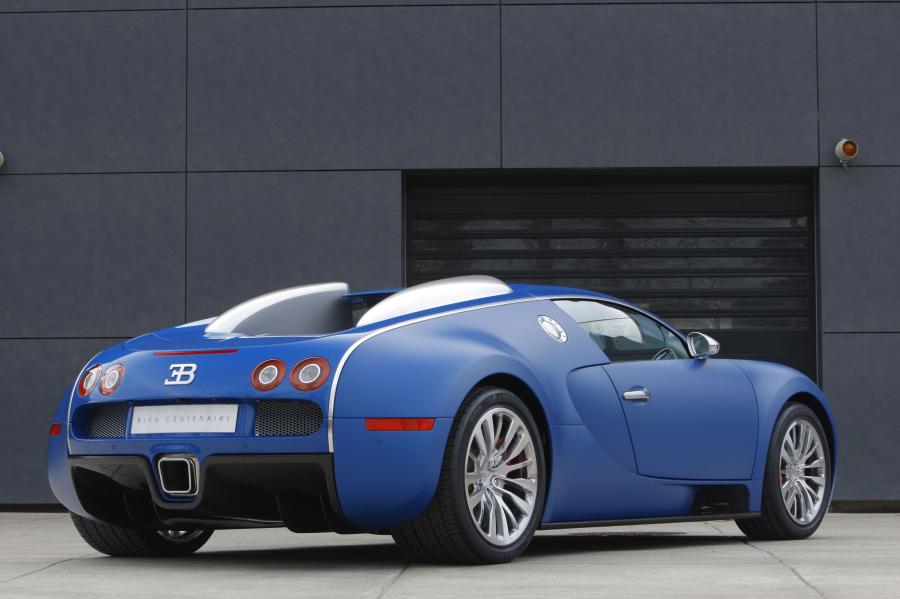  Bugatti Veyron 16.4 Bleu Centenaire 2009 года  (фото 15 из 21)